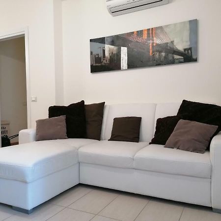 Appartamento Elegante Nuovissimo Quartu SantʼElena Dış mekan fotoğraf