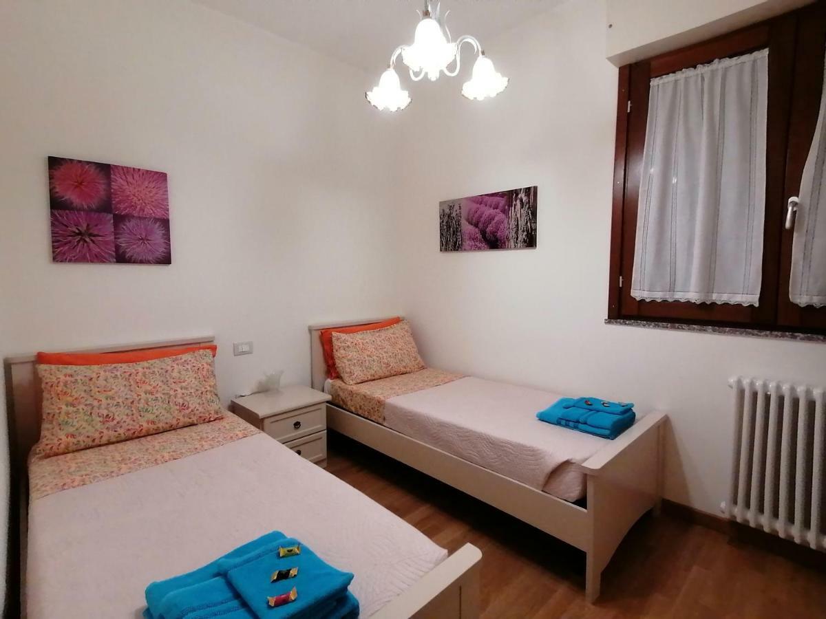 Appartamento Elegante Nuovissimo Quartu SantʼElena Dış mekan fotoğraf