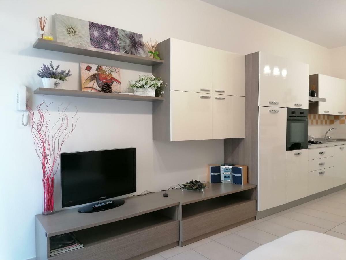 Appartamento Elegante Nuovissimo Quartu SantʼElena Dış mekan fotoğraf
